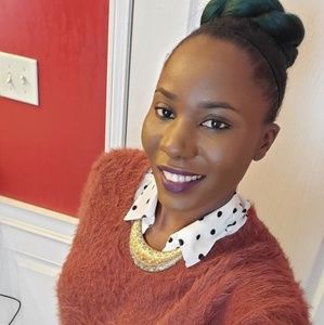 Meet your Posher, Esther